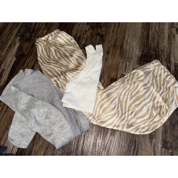 Huge Juniors Clothing Lot Size Xs/s Free People, Abercrombie & More!! - Picture 6 of 14